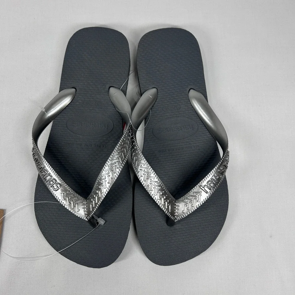 Havaianas Metallic Silver Grey Flip Flops NWT Slim Logo Rubber Sandals USA 7/8w